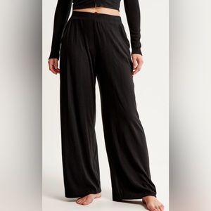 LIKE NEW Abercrombie Cozy Wide Leg Sleep Pant